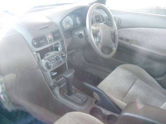 2001 Nissan Sunny Pictures