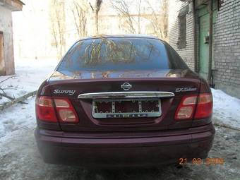 2001 Nissan Sunny Pictures