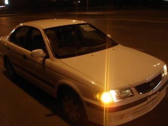 2001 Nissan Sunny Photos