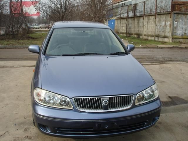 2003 Nissan Sunny specs