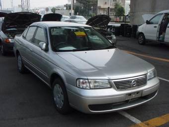 2003 Nissan Sunny Photos