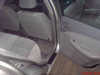 2003 Nissan Sunny Photos