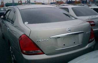 2004 Nissan Teana Images