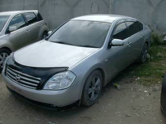 2004 Nissan Teana Photos