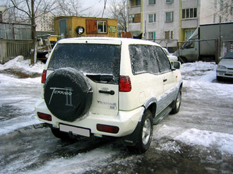 1995 Nissan Terrano Pics