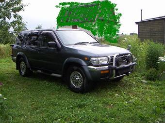 1996 Nissan Terrano Photos