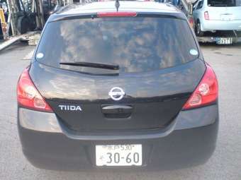 2005 Nissan Tiida Pics