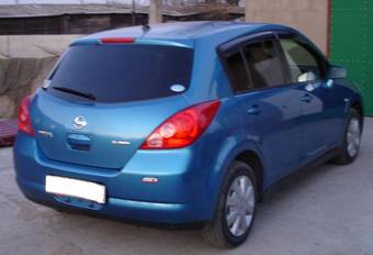 2005 Nissan Tiida Photos