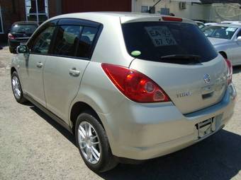 2005 Nissan Tiida Pictures