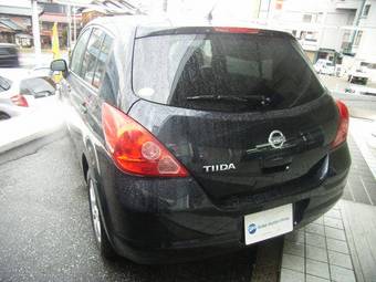 2006 Nissan Tiida Photos
