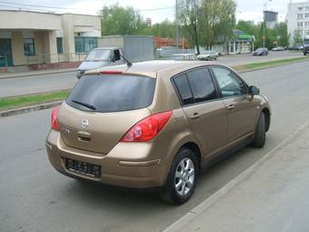 2008 Nissan Tiida Photos