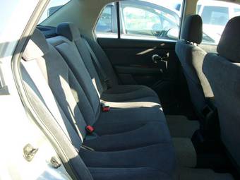 2004 Nissan Tiida Latio Pictures