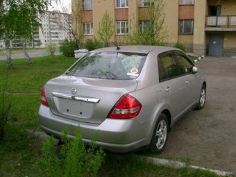 2004 Nissan Tiida Latio Photos