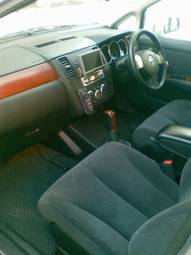 2004 Nissan Tiida Latio Pictures