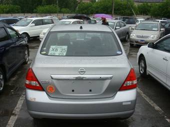 2004 Nissan Tiida Latio Pictures