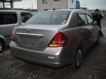 2005 Nissan Tiida Latio Pictures