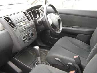 2005 Nissan Tiida Latio Pictures