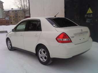 2005 Nissan Tiida Latio Pictures