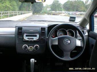 2005 Nissan Tiida Latio Images