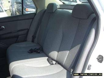 2005 Nissan Tiida Latio Pictures