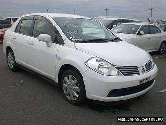 2005 Nissan Tiida Latio Pictures