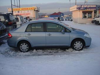 2005 Nissan Tiida Latio Pictures