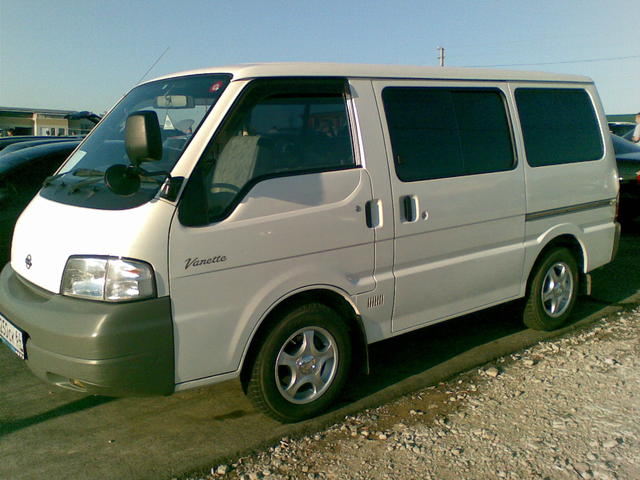 Nissan vanette 2002 года