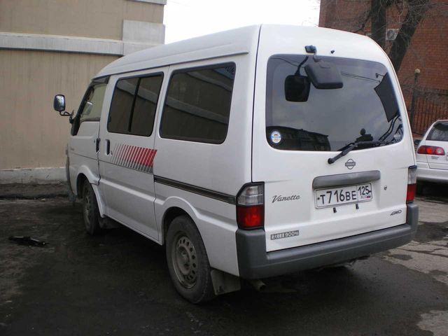 Nissan vanette 2003