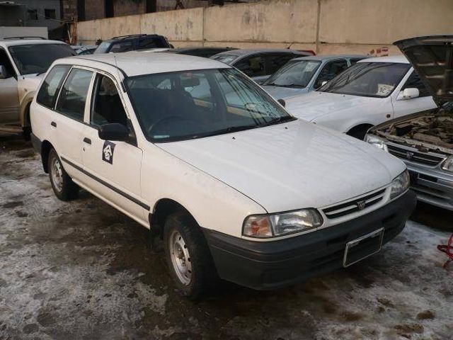 1997 Nissan Wingroad