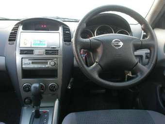 2002 Nissan Wingroad Images