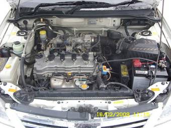 2003 Nissan Wingroad Pictures