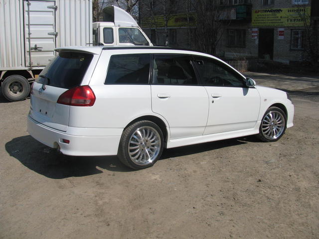 Nissan wingroad 2003 года