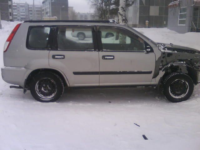 2002 Nissan X-Trail