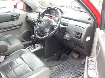 2004 Nissan X-Trail Photos