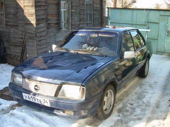 1985 Opel Ascona Pictures