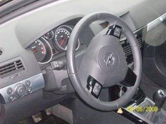 2007 Opel Astra Pics