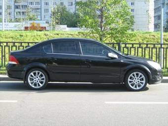 2008 Opel Astra Pictures