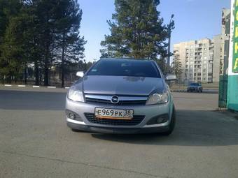 2008 Opel Astra Pictures