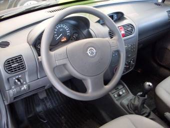 2008 Opel Combo Photos