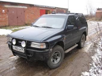 1993 Opel Frontera Pictures