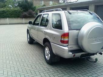 2002 Opel Frontera Pictures