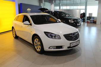 2012 Opel Insignia Photos
