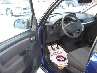 2004 Opel Meriva Photos