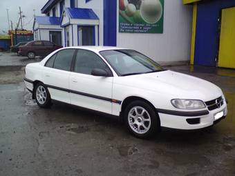 1998 Opel Omega Images