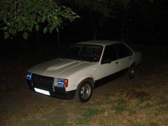 1982 Opel Rekord Pics