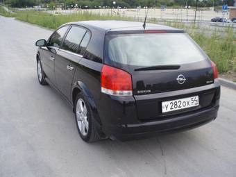 2006 Opel Signum Photos