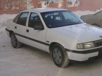 1990 Opel Vectra Photos