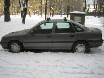 1992 Opel Vectra Photos