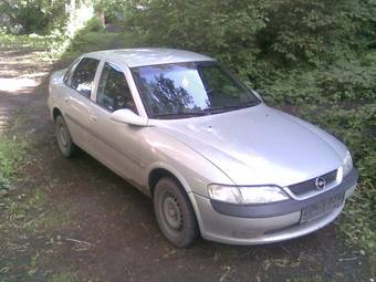 1996 Opel Vectra Pics