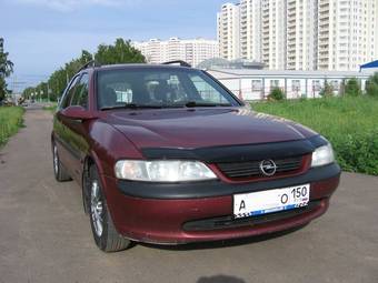 1997 Opel Vectra Pictures